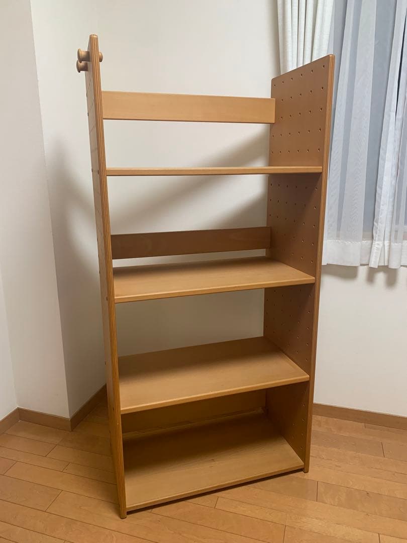 フォルミオ本棚