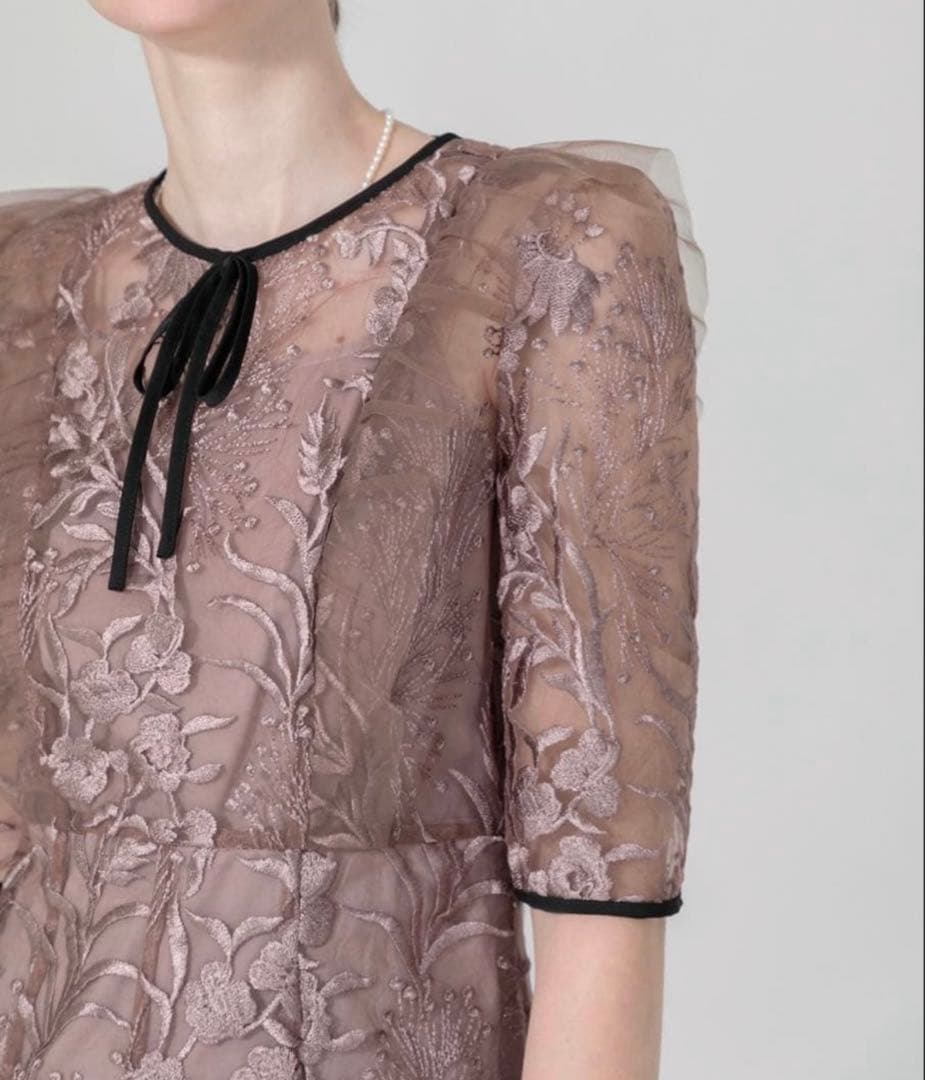 【値下げ中】【LEJA】刺繍レース配色パイピングショルダーフリルマーメイド