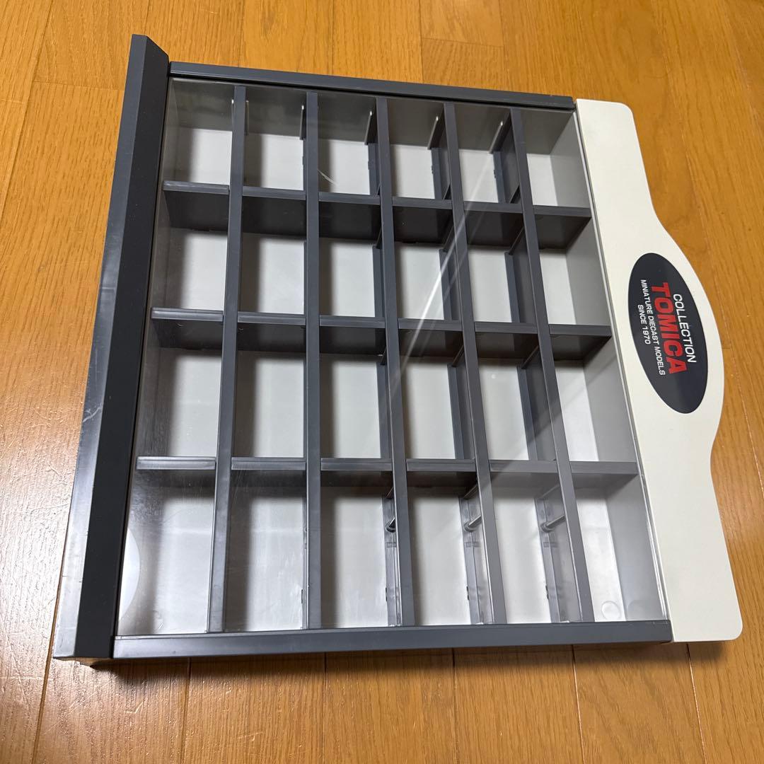 トミカ　コレクションケース