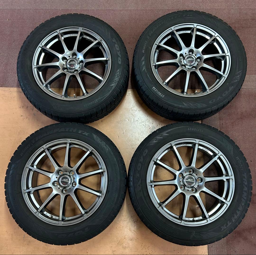 225/60R18 ホイール　スタッドレス4本セット　18インチ　トーヨータイヤ