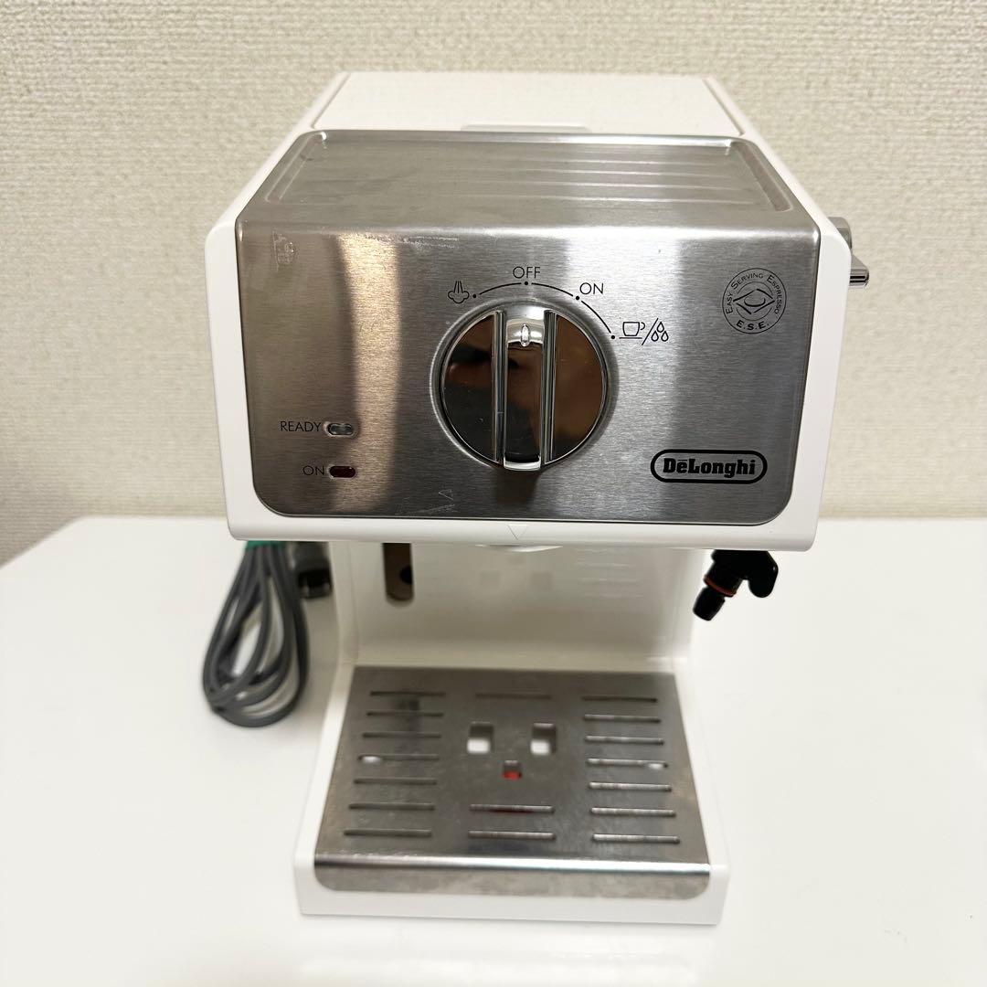 デロンギエスプレッソマシンECP3220J−W