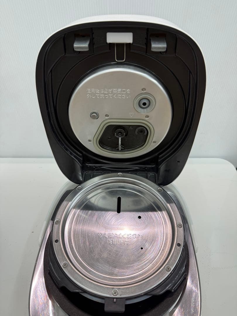 TOSHIBA RC-10S1VX 真空圧力IHジャー炊飯器