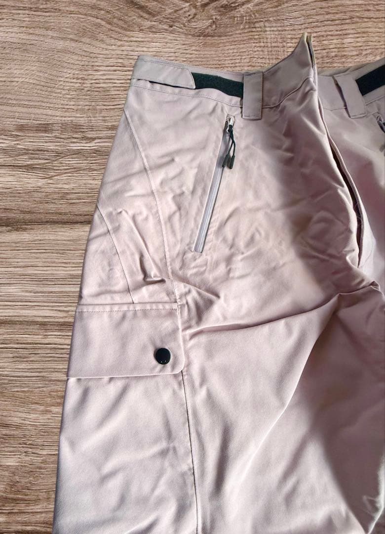 新品 Oakley スノーボードパンツ F0A406105 サイズM