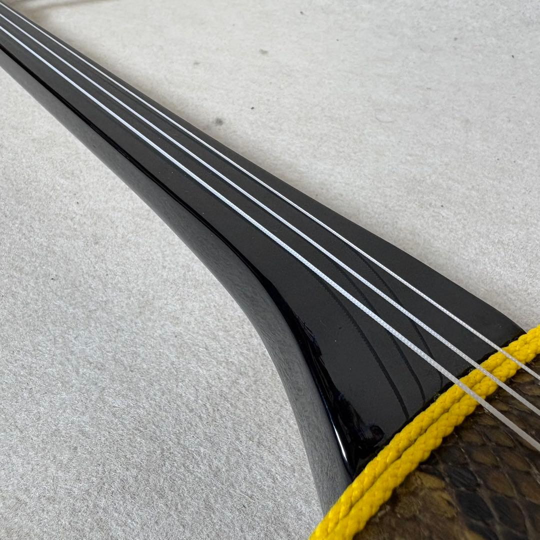 三線 本皮 強化張り 本革 蛇皮 蛇革 三味線 琉球 沖縄