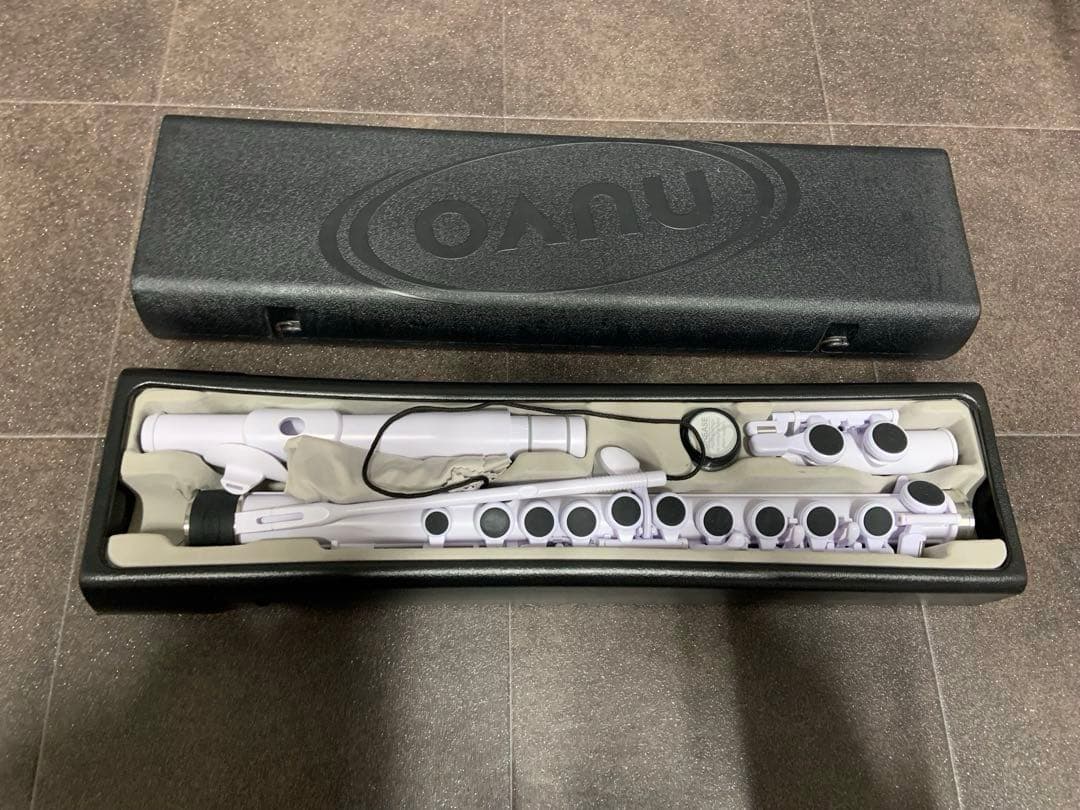 NUVO STUDENT FLUTE 2.0 ホワイト