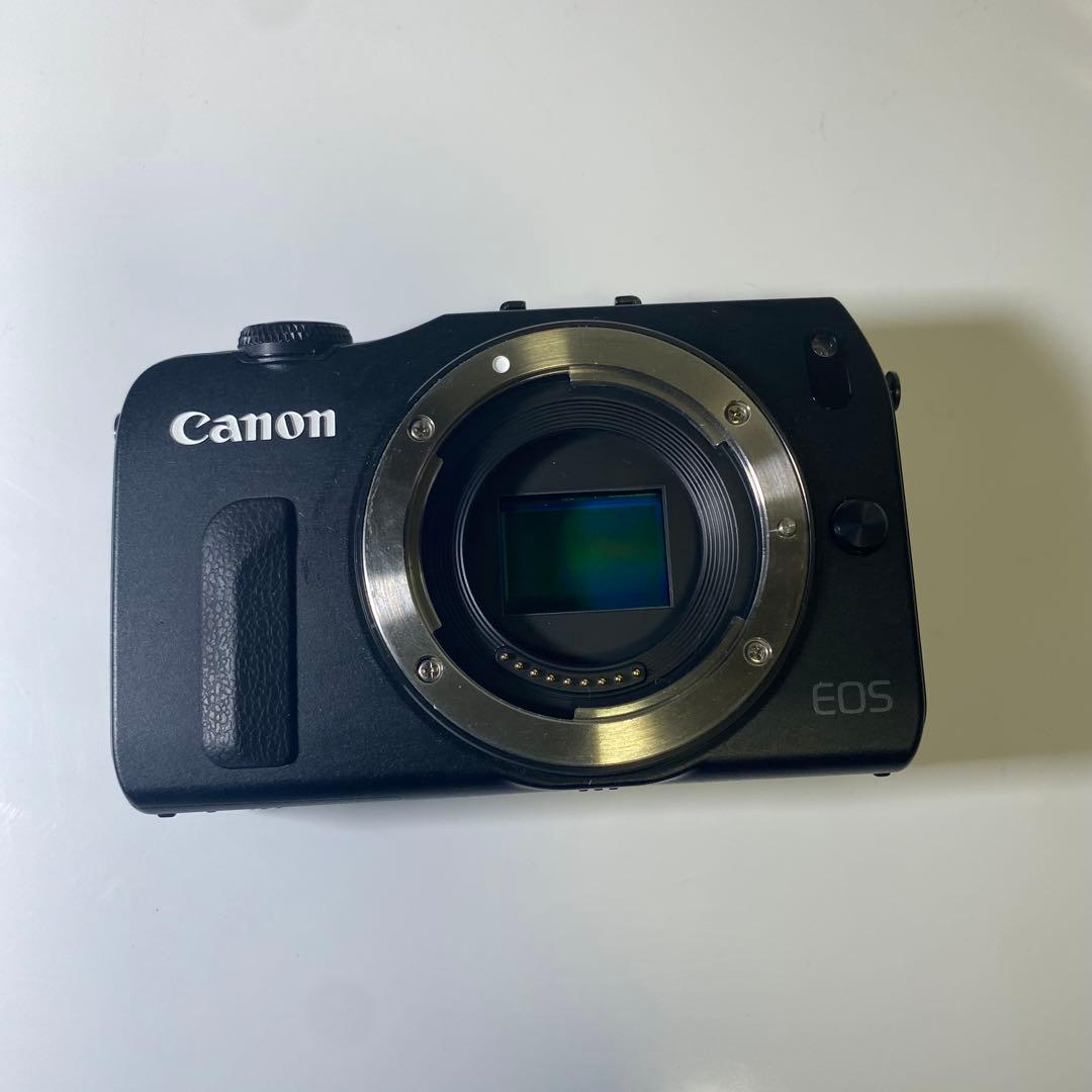 美品✨　Canon EOS M カメラ　ボディ　ブラック　説明書付き