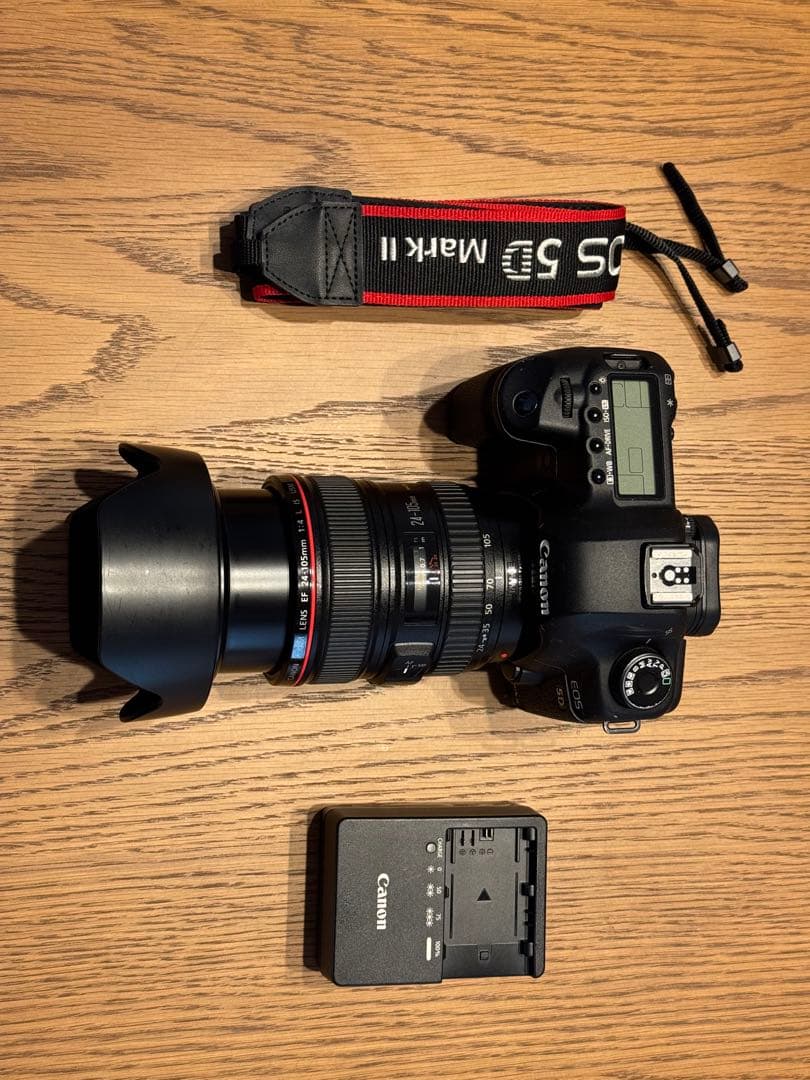 デジタルカメラ Canon EOS 5D Mark II + EF24-105L IS U