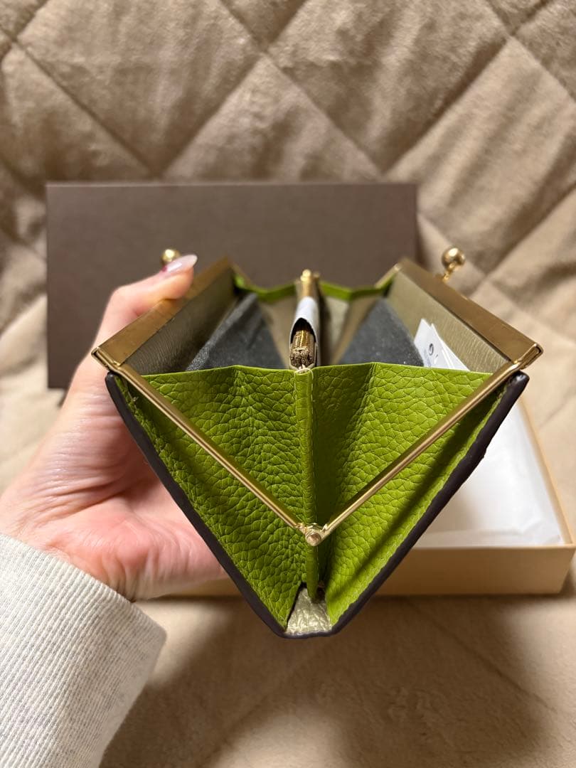【さっちゃん】PELLE BORSA/ゴールド長財布/がまぐち財布