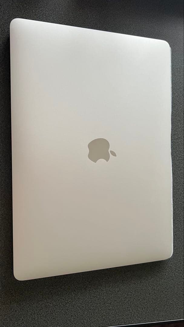 13インチMacBook Air - シルバー箱、充電器有り