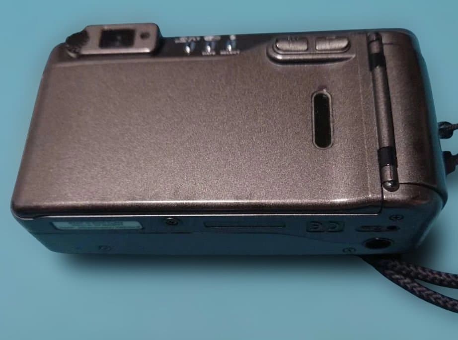 「中古」KYOCERA Tzoom Carl Zeiss フィルムカメラ＋付属品