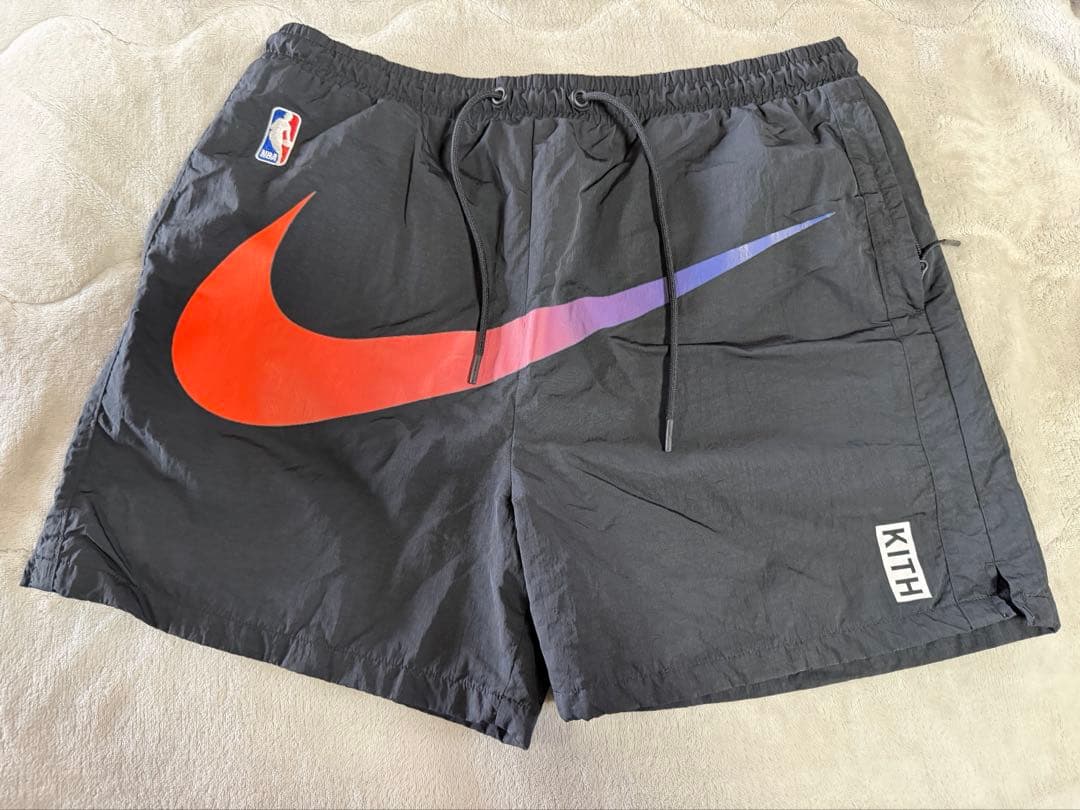 KITH & NIKE コラボ　ハーフパンツ