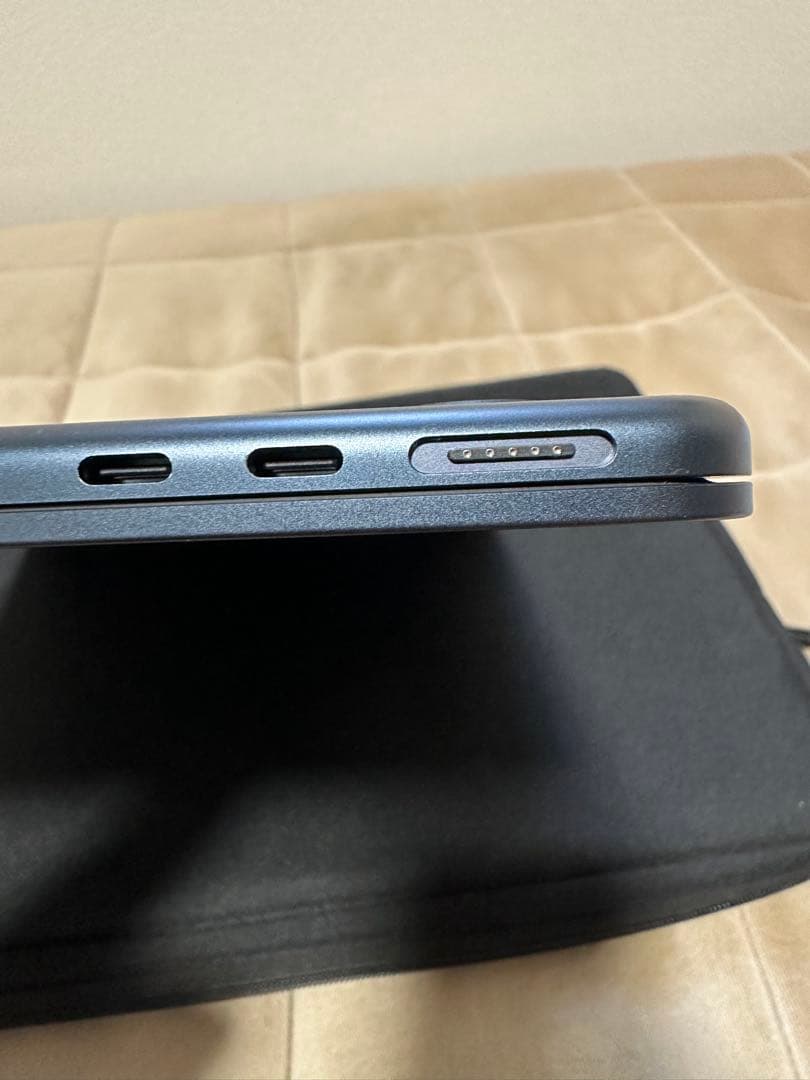 [美品] MacBook Air 8GB 13.6インチ