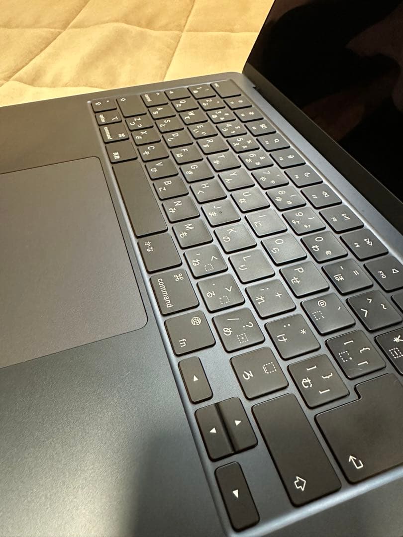 [美品] MacBook Air 8GB 13.6インチ