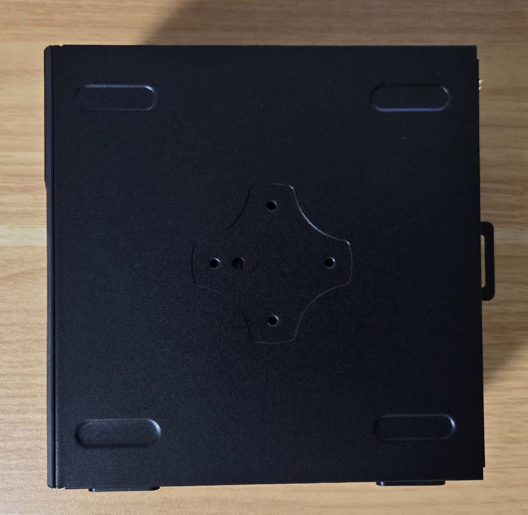 ミニPC DeskMini B660 i5-13500T/16GB/SSD1TB