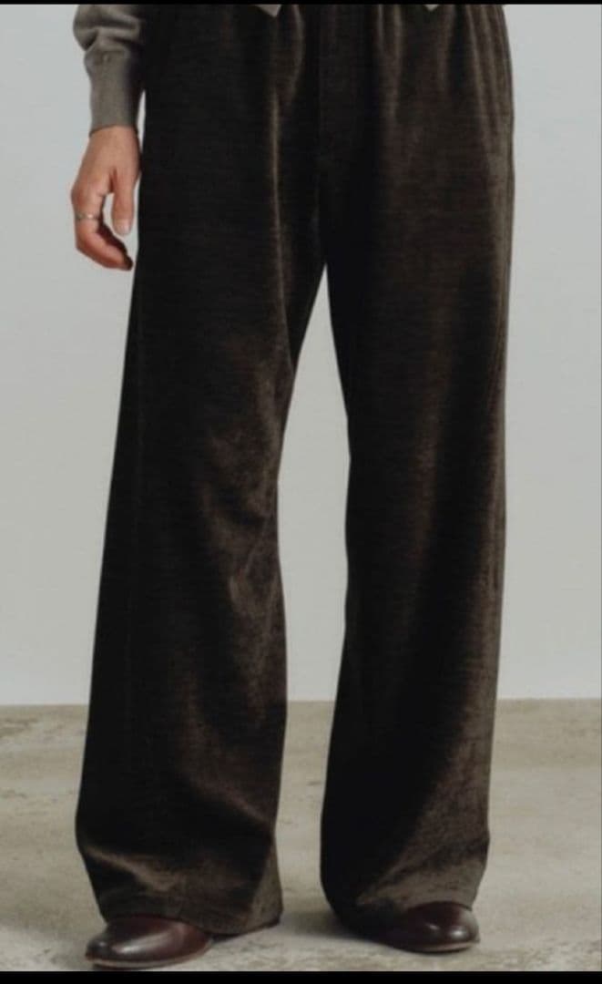 WASHED VELVET CURVE CUT WIDE PANTS　ブラウン
