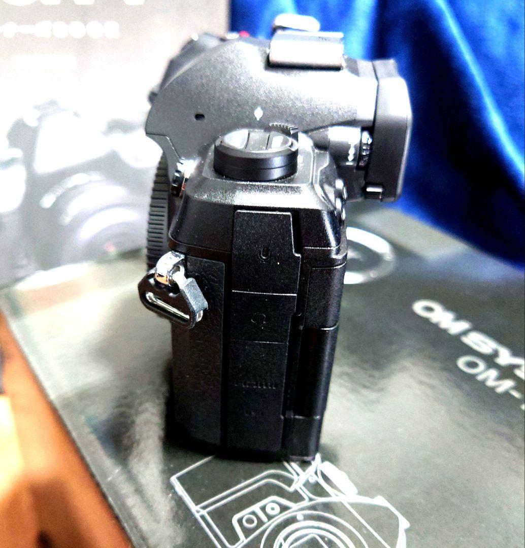 極美!シャッタ僅か1215回! OMsystem OM-1 元箱.保証.属有