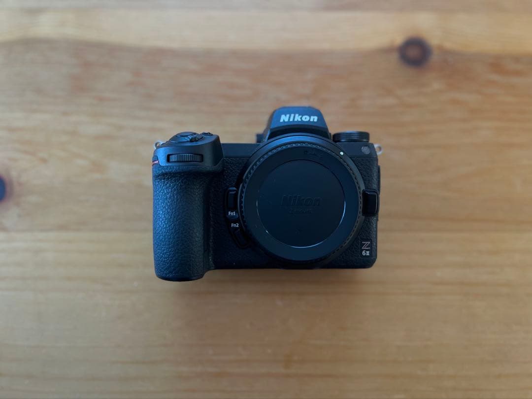 Nikonミラーレスカメラ 一眼 Z6II ボディ＋smallrigケージ付き