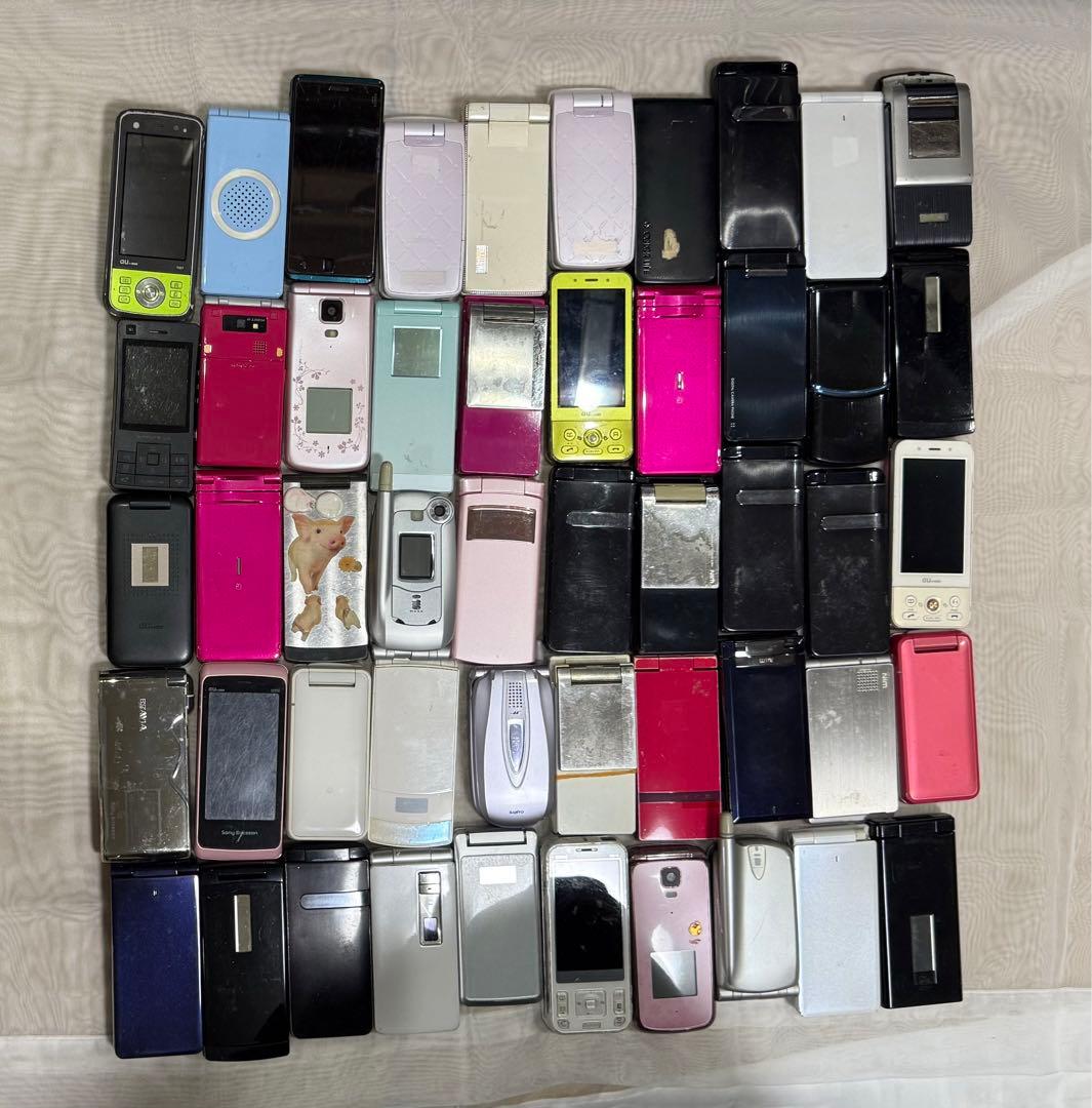 携帯電話本体 ガラケー　50台まとめ　ジャンク　タ127