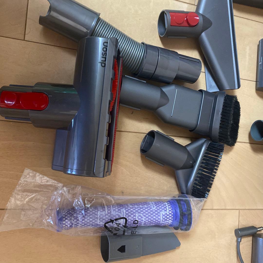 ダイソンv8(ジャンク品)本体2台分セット！！！