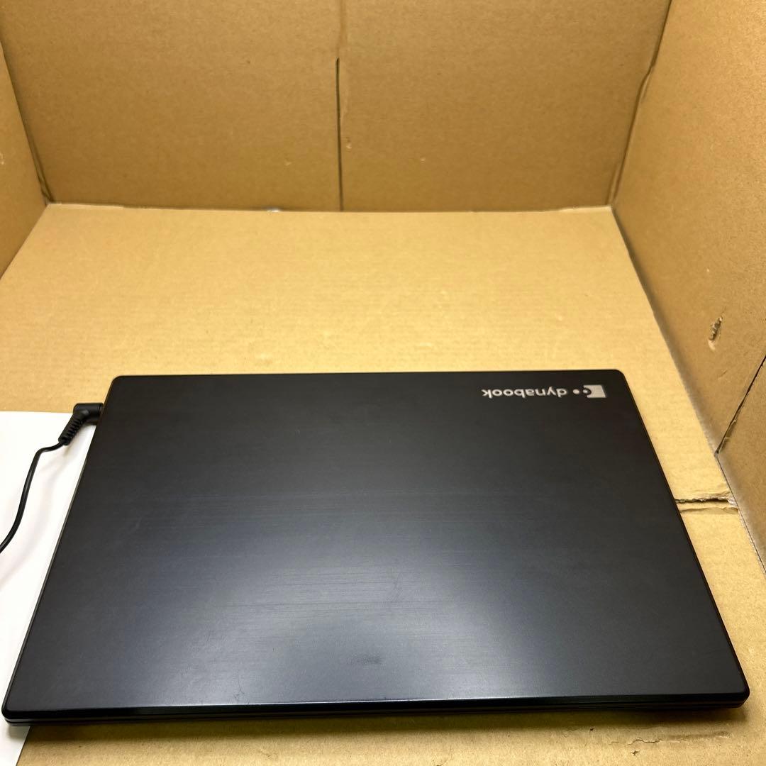 Dynabook G83 13.3インチ　16GB/512GB