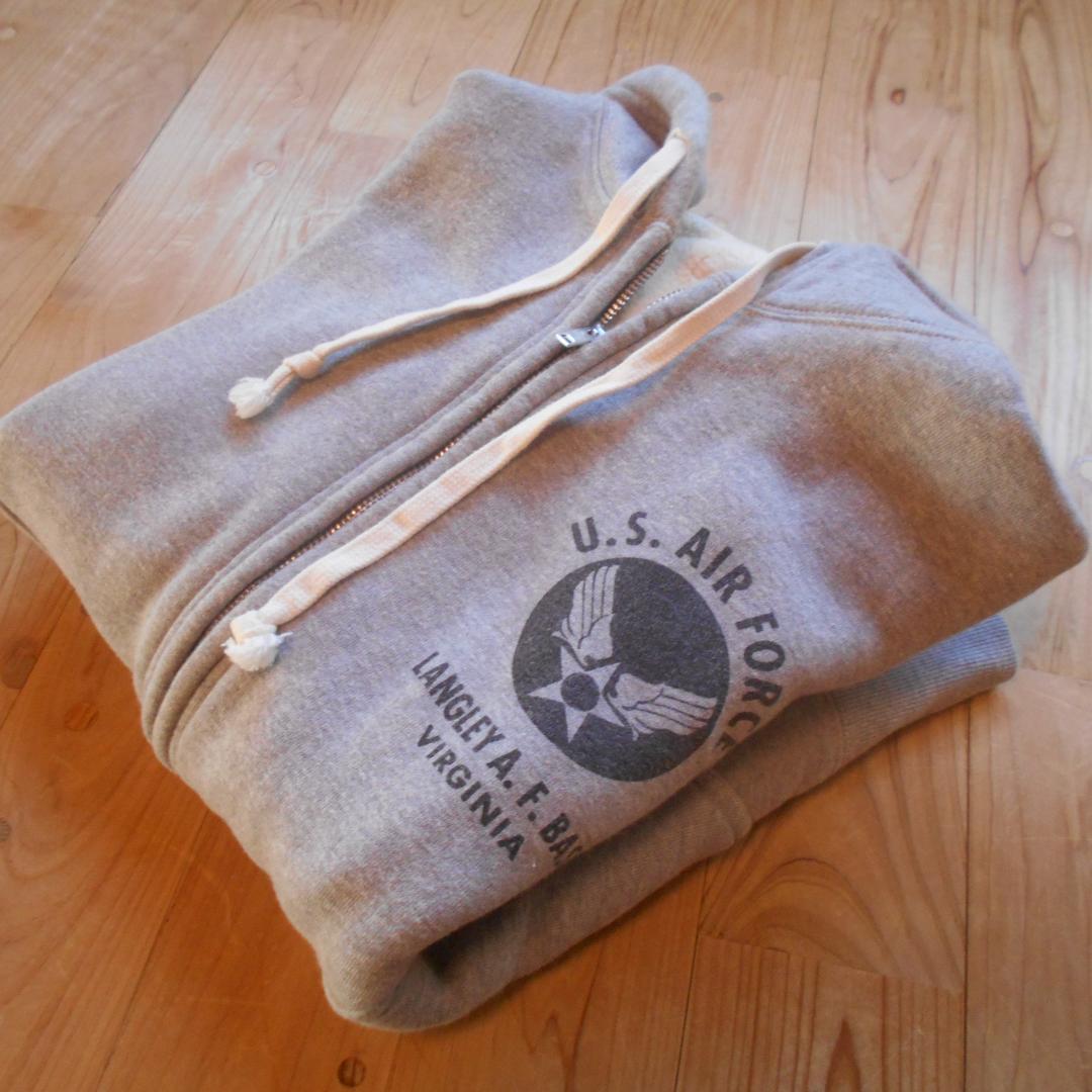 バズリクソンズパーカーM