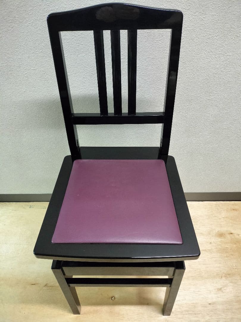 トムソン椅子　peacock 吉澤