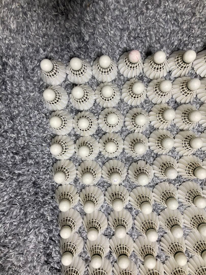 中古シャトル　バドミントン　美品　１２０個