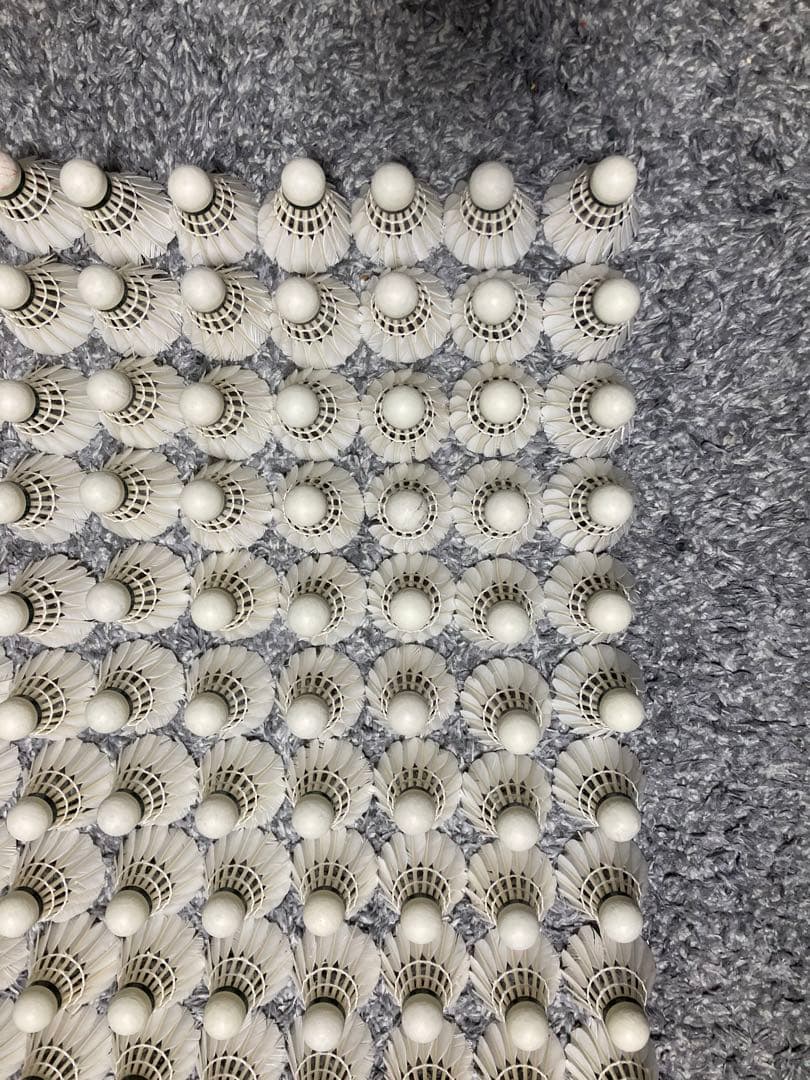 中古シャトル　バドミントン　美品　１２０個