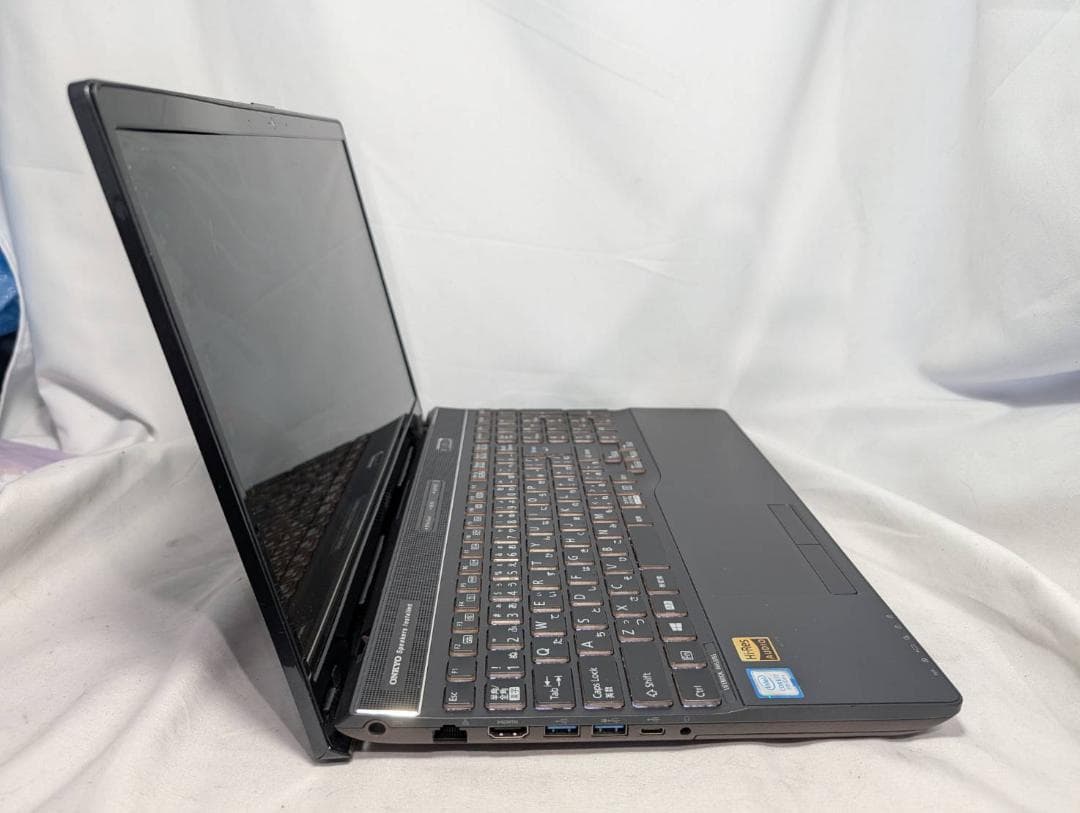 富士通 AH53/B3 第8世代 i7/8GB/SSD256GB/Win11