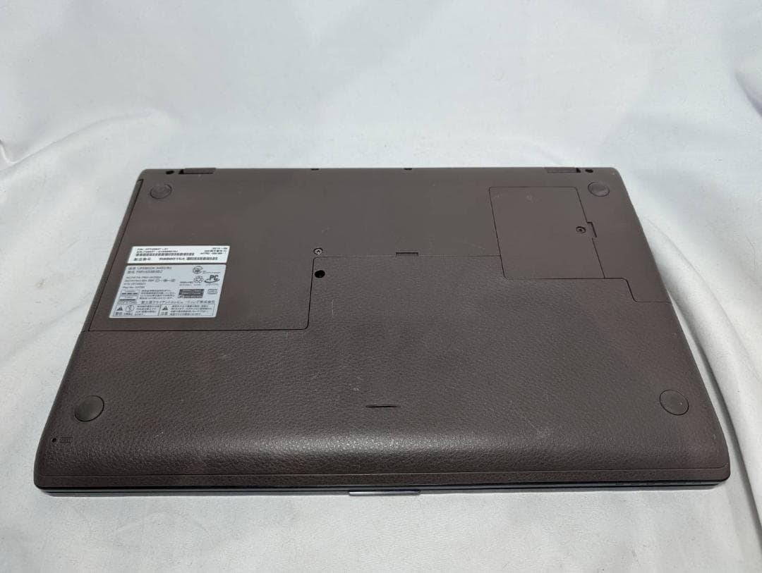 富士通 AH53/B3 第8世代 i7/8GB/SSD256GB/Win11