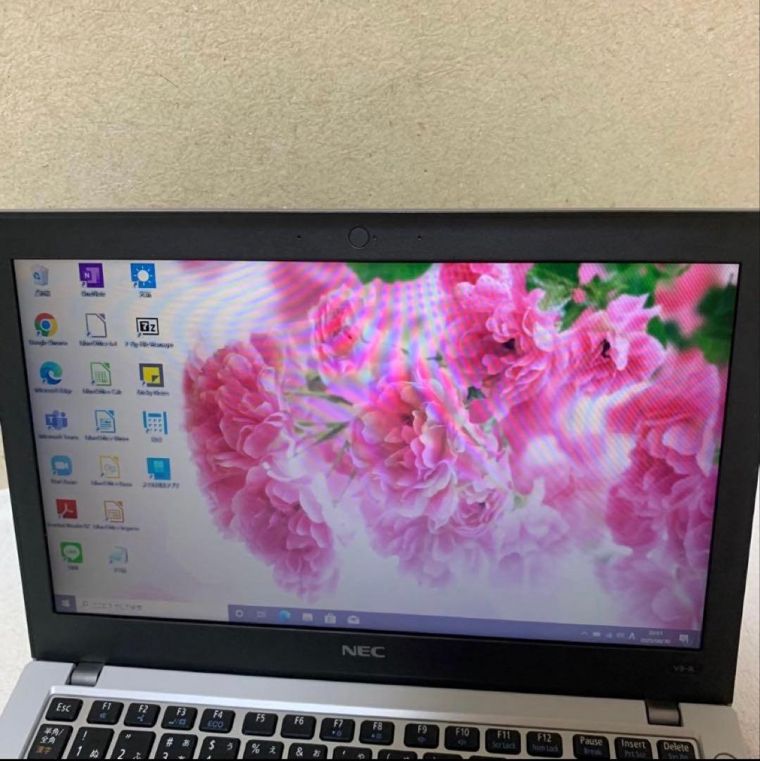 すぐ使えます！　i5の6世代、4GBメモリ、320GB SSD ノートパソコン