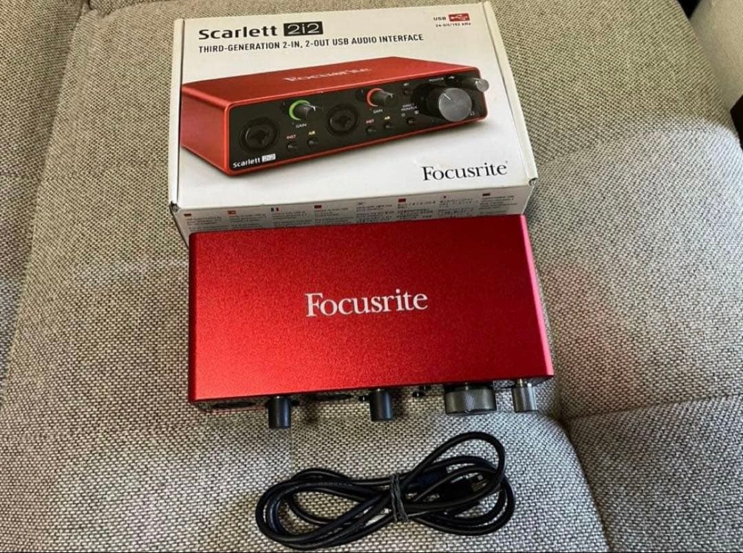 Focusrite Scarlett 2i2 3rd オーディオインターフェイス