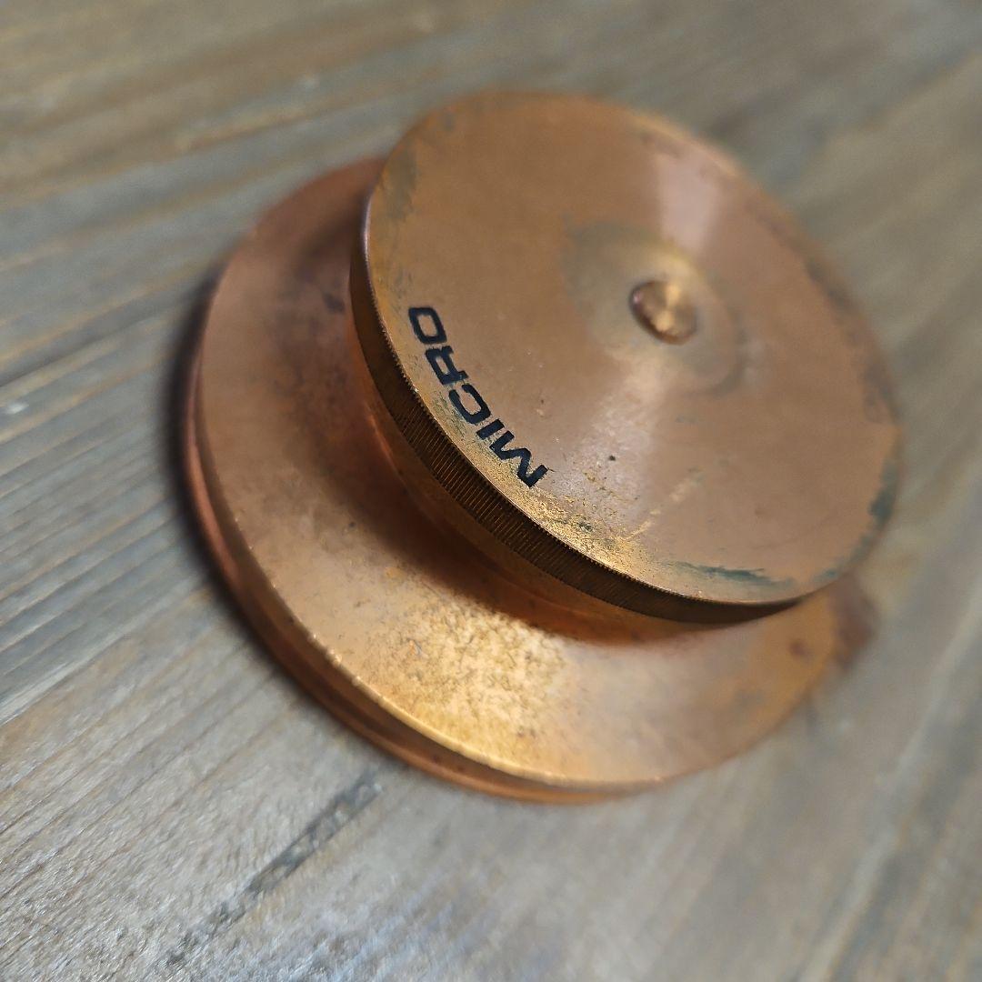 ターンテーブルインシュレーター