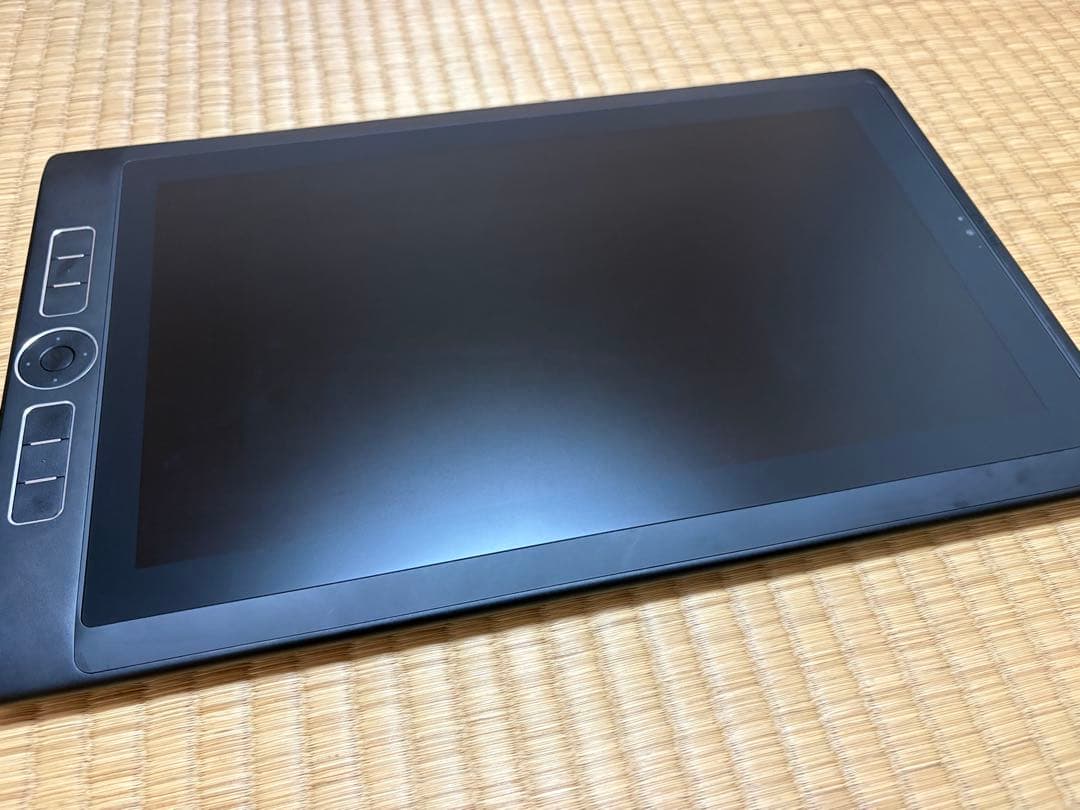 Wacom MobileStudio Pro13スタンド付き
