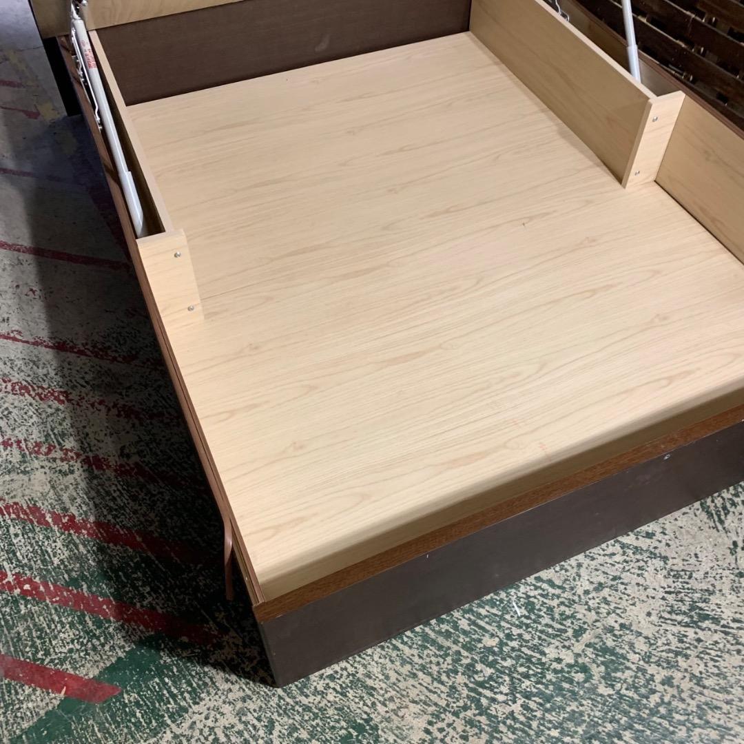 G509 Simmons ワイドダブル ゴールデンバリュー ベッドフレーム