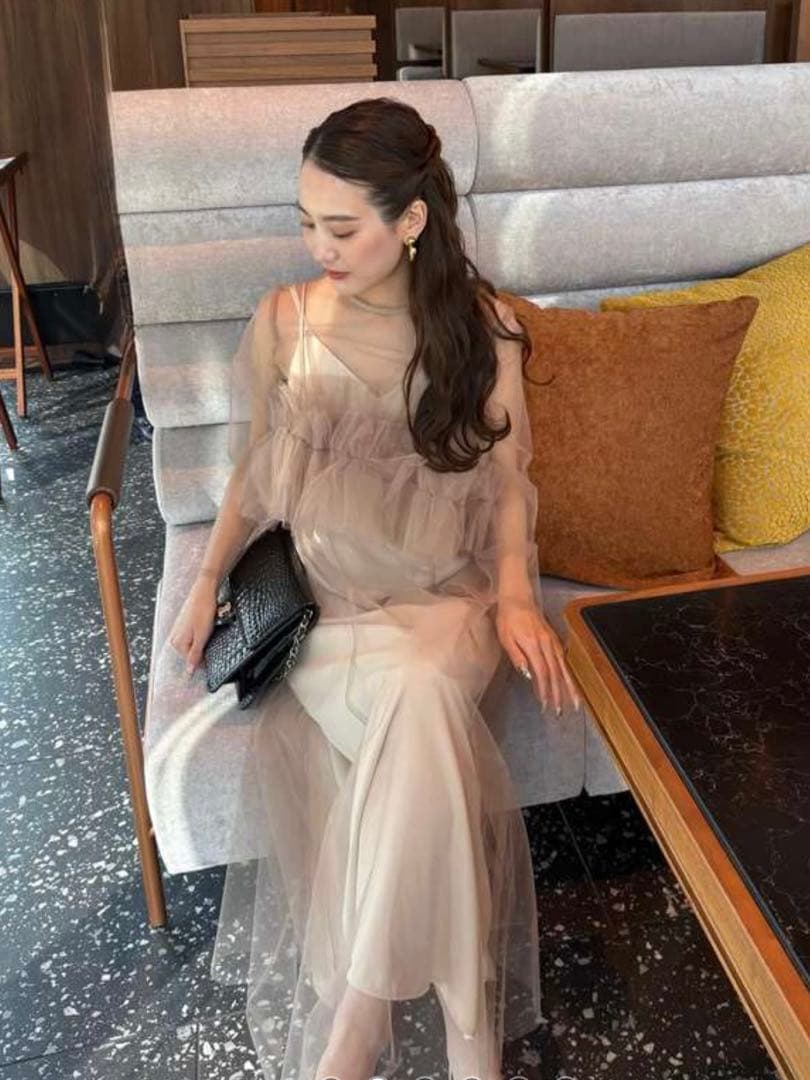 チュールドレス　ベージュ