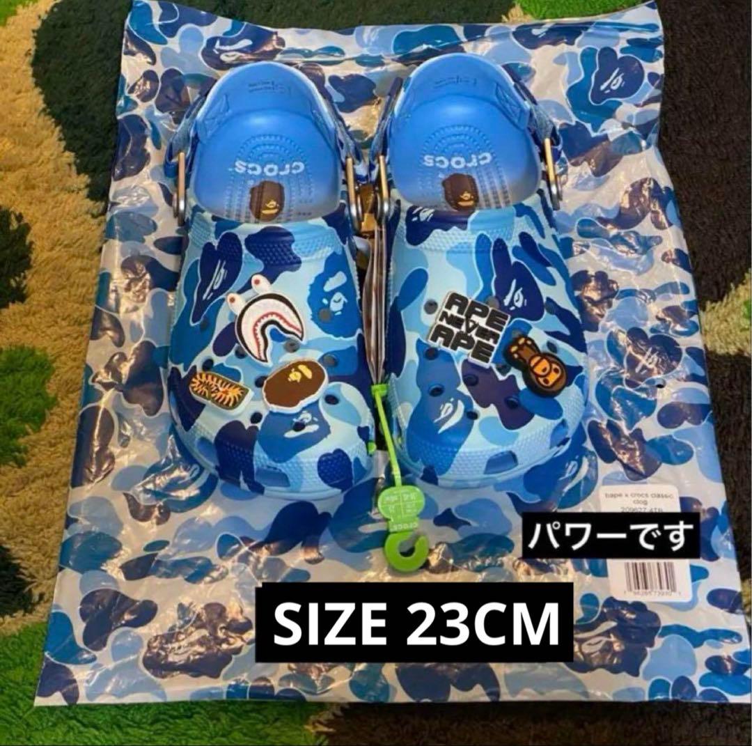 A BATHING APE®︎ × Crocs Clog \