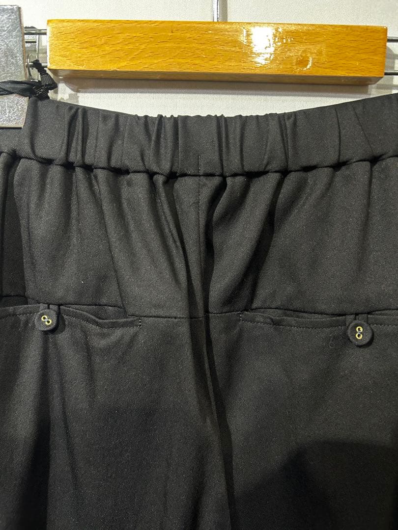 爆高級な　ジョガーパンツ　ブラック　サンプル
