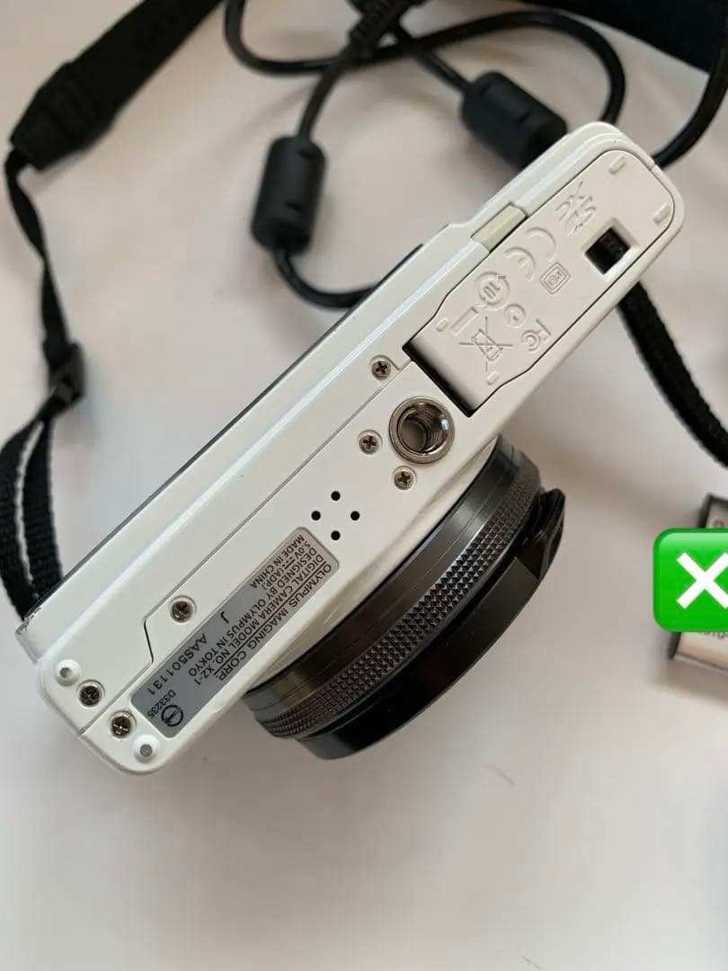 訳アリ　OLYMPUS XZ-1 ホワイト 箱・付属品