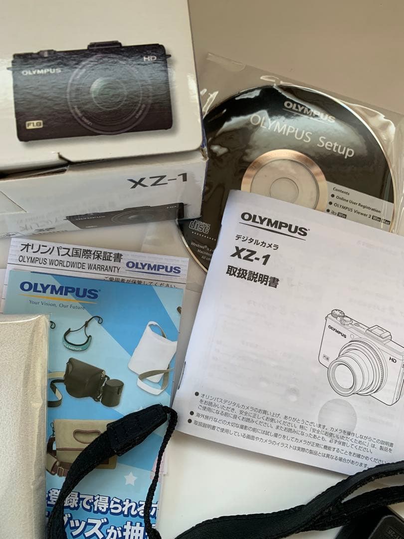 訳アリ　OLYMPUS XZ-1 ホワイト 箱・付属品