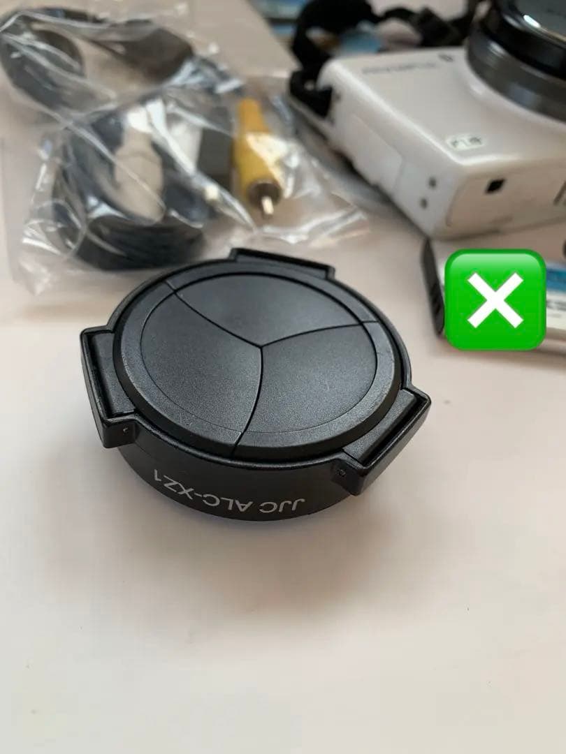 訳アリ　OLYMPUS XZ-1 ホワイト 箱・付属品