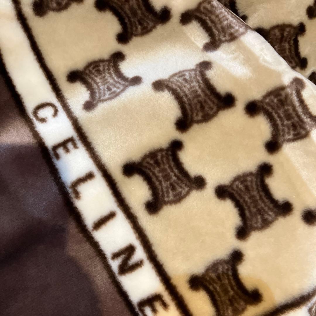 ❤️新品❤️日本製　CELINE マカダム柄アクリルニューマイヤー毛布・西川産業