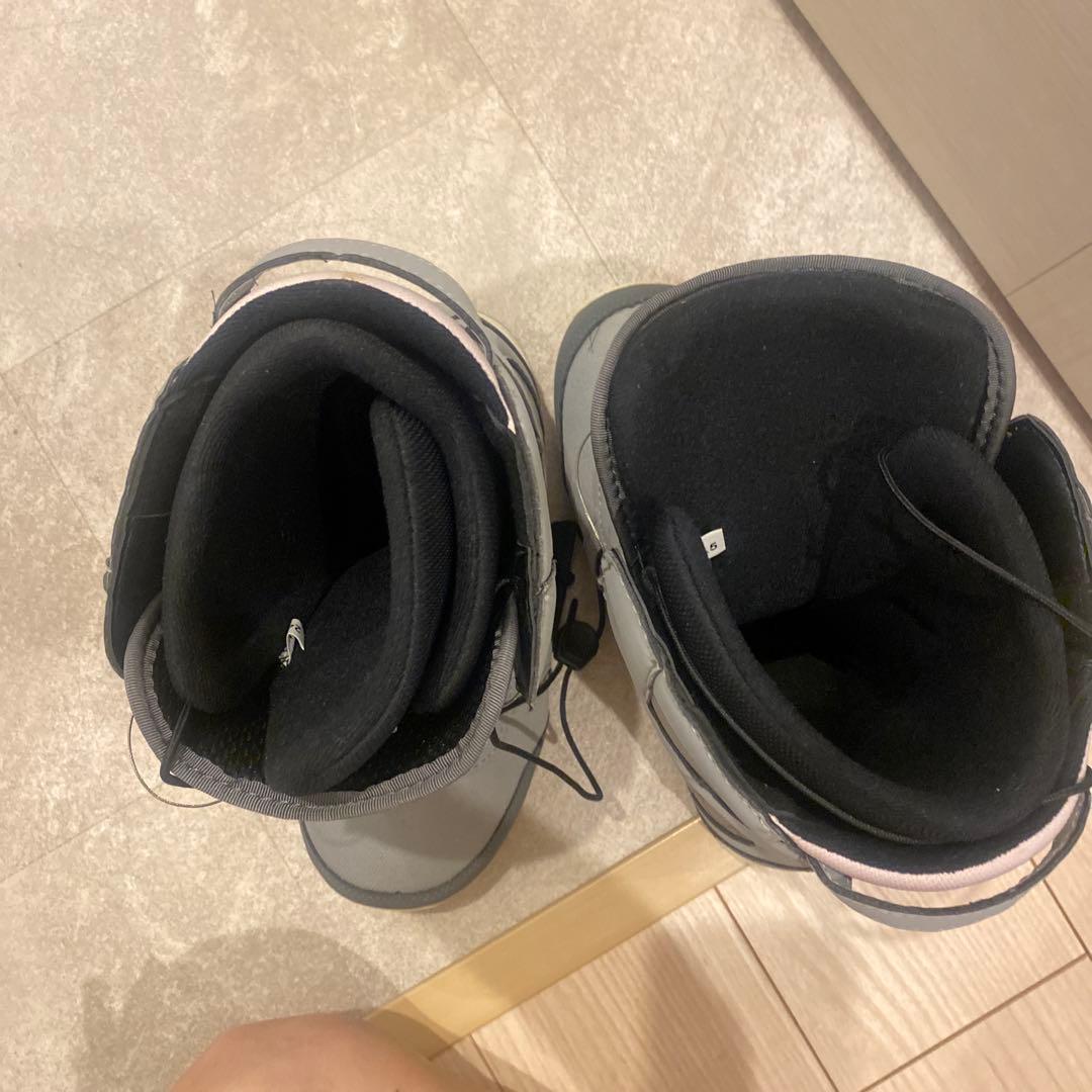 美品　スノーボード　スノーボードブーツ　ボードブーツ　24.5 レディース