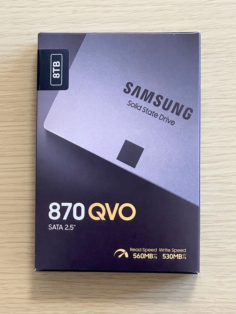 【美品】Samsung 870 QVO 8TB SATA SSD 2.5 インチ