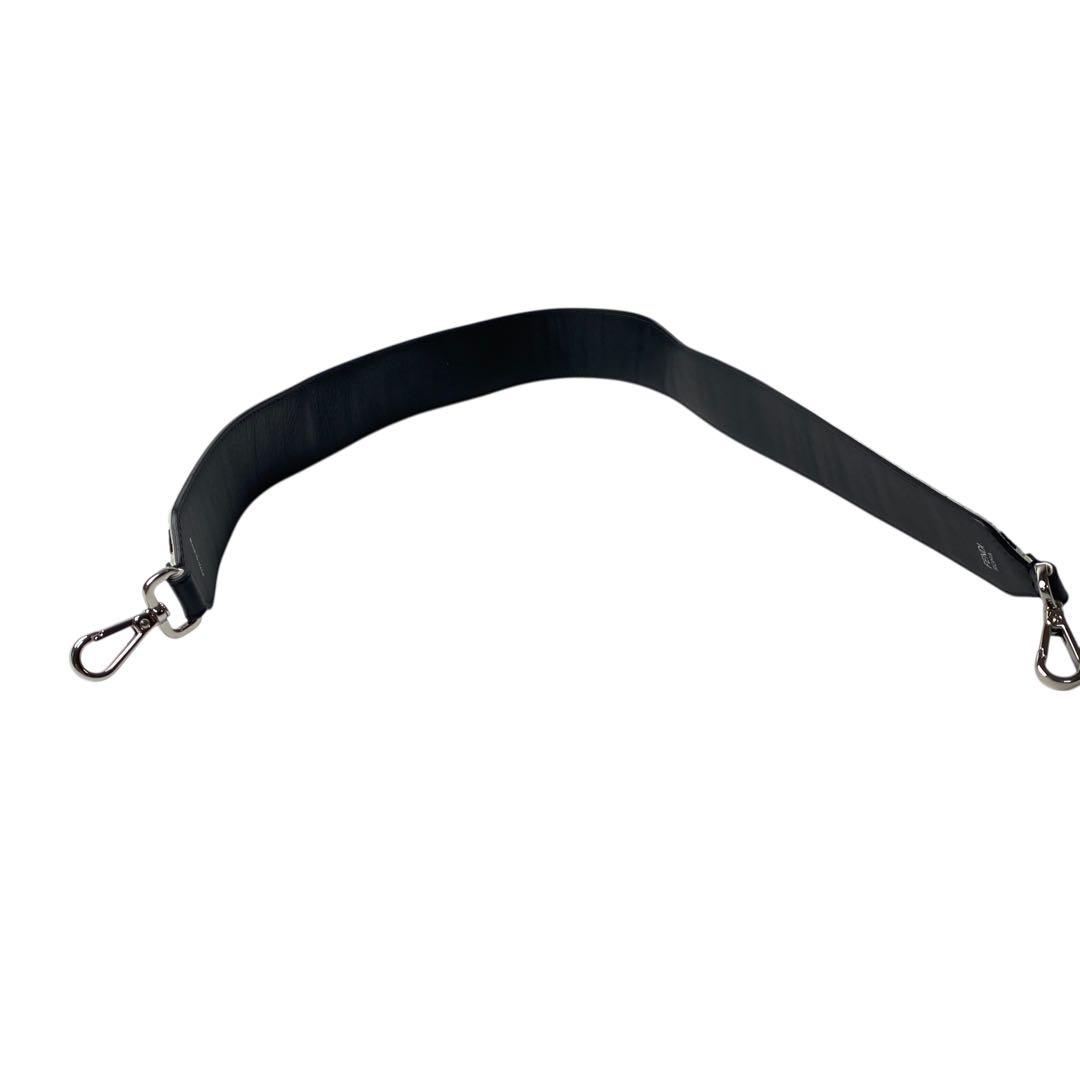 新品同様 フェンディ FENDI ズッカ ショルダーストラップ ファー