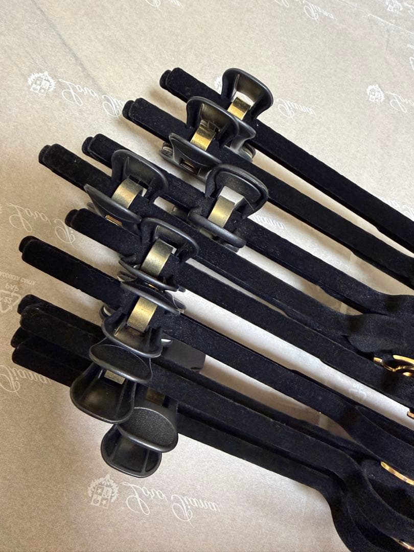 シャネル ロゴ付き衣類ハンガー 8本セット