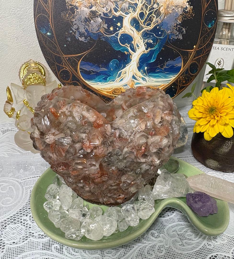 ひまわり様☆ 専用ページ オルゴナイト お花模様のハートの入れ物