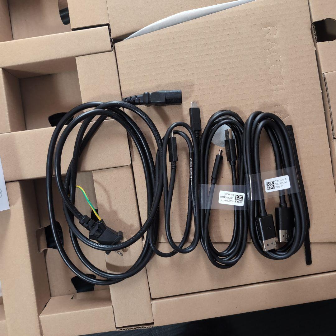 DELL P3223QE 32インチ 4K モニター タイプC接続