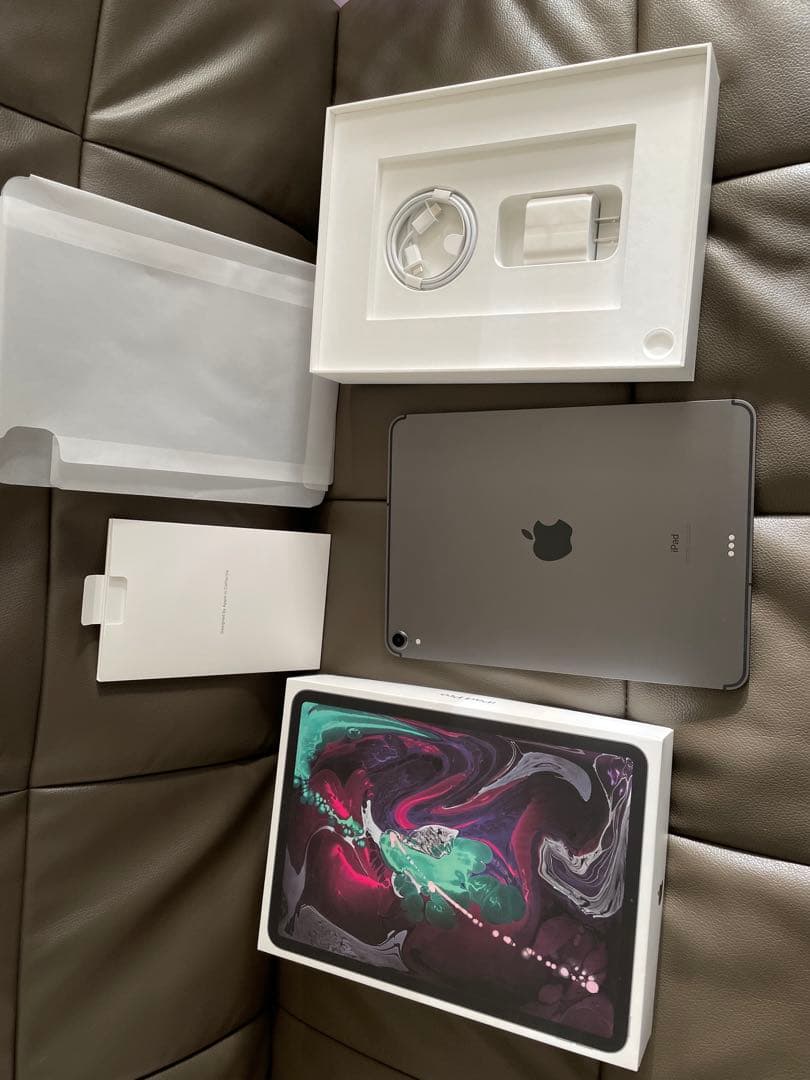 【美品】 iPad Pro 11インチ 第1世代 256GBセルラー版 97%