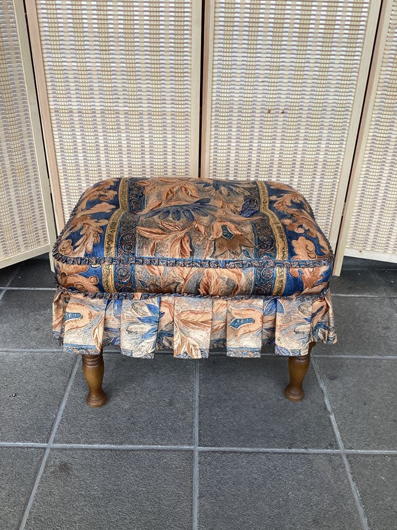 飛騨家具　キツツキマーク　穂高シリーズ　オットマン　スツール